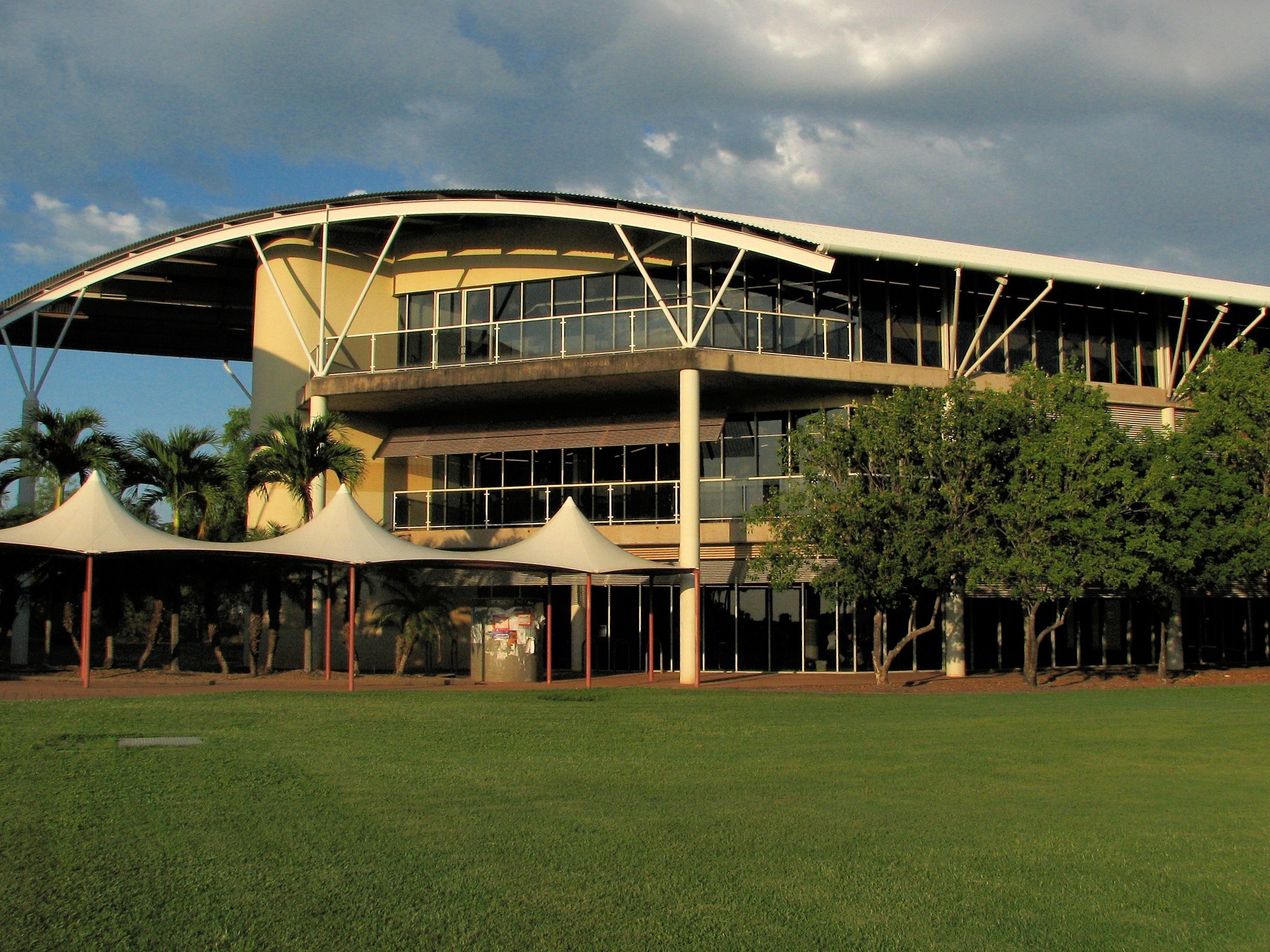 Môi trường đại học năng động tại đại học Charles Darwin 